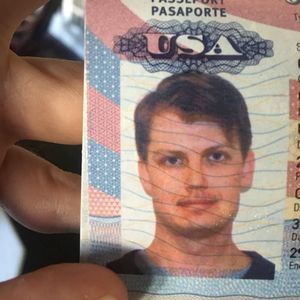 Meet your Posher, Cameron